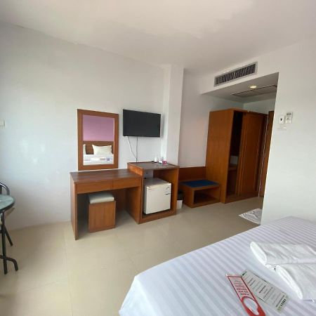 Prachuap Beach Hotel Pracsuap Khirikhan Kültér fotó