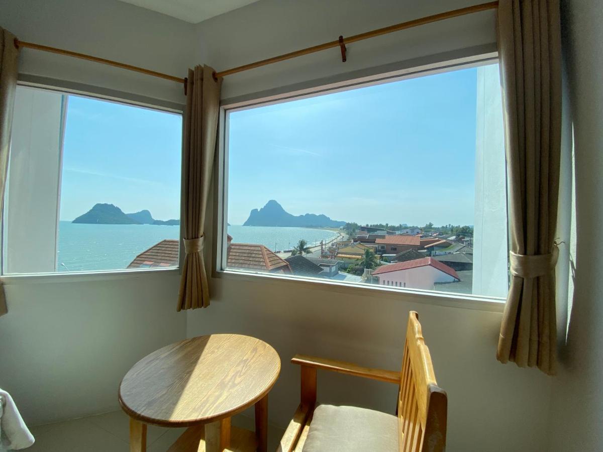 Prachuap Beach Hotel Pracsuap Khirikhan Kültér fotó