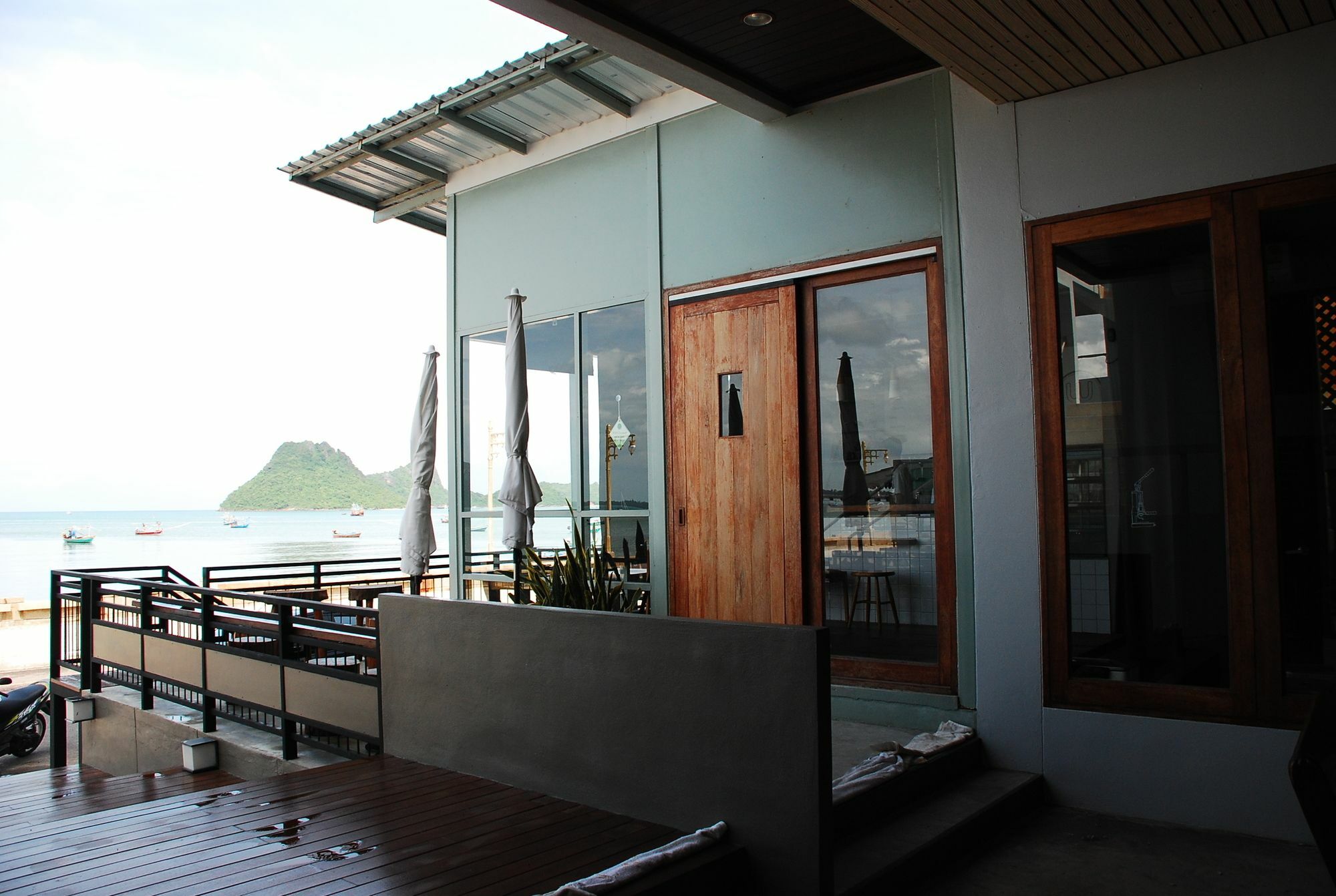 Prachuap Beach Hotel Pracsuap Khirikhan Kültér fotó