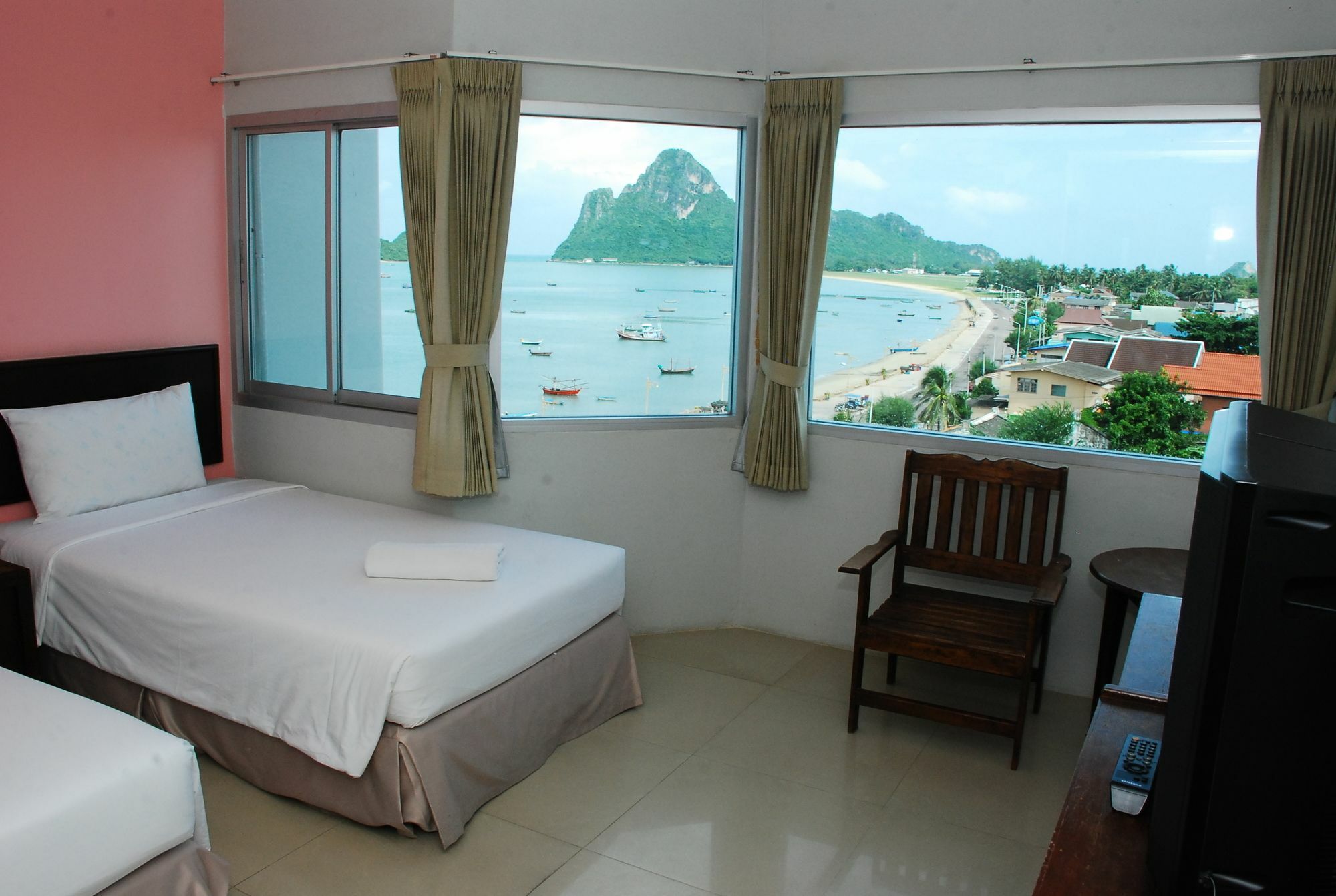 Prachuap Beach Hotel Pracsuap Khirikhan Kültér fotó